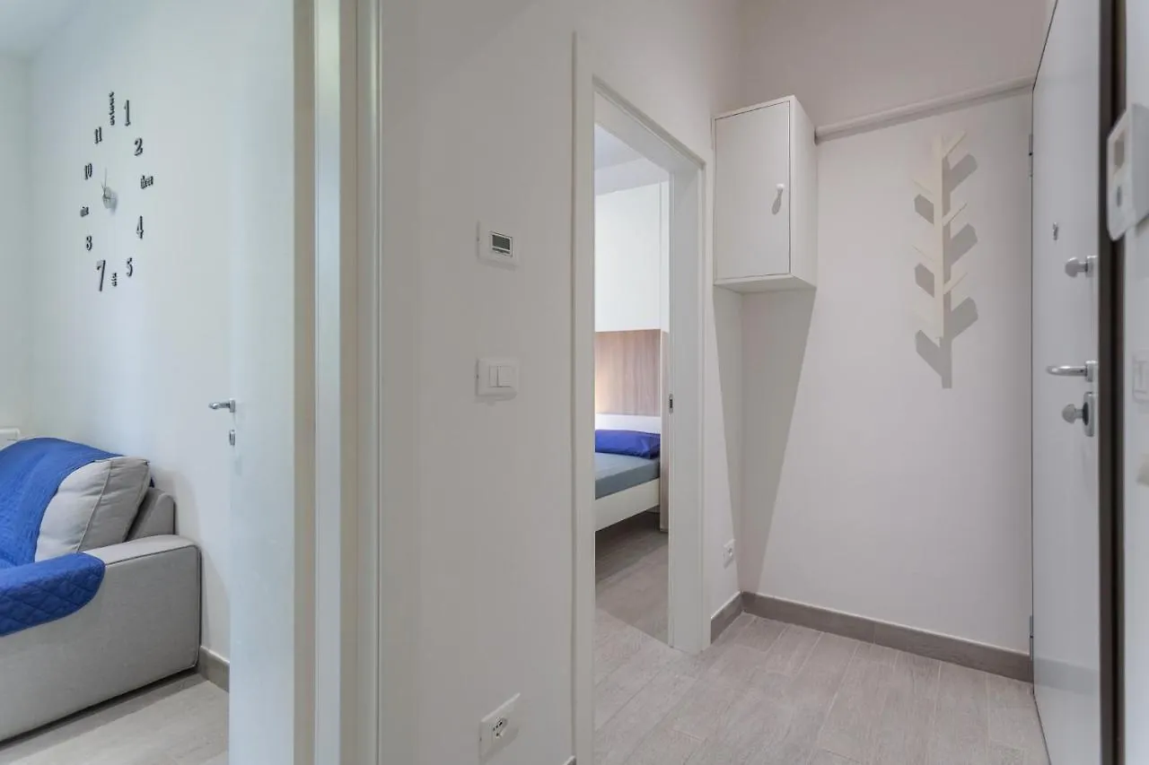 Bolognina Bright Apartment Near The Station ボローニャ 0*,  イタリア