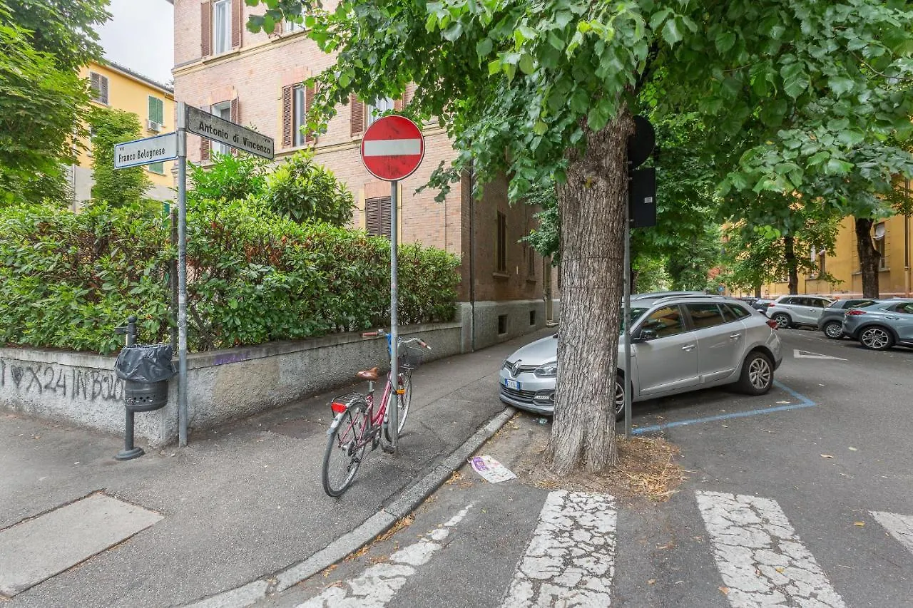 Bolognina Bright Apartment Near The Station ボローニャ イタリア