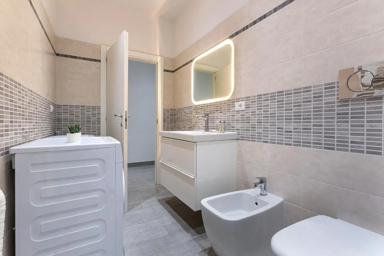 Bolognina Bright Apartment Near The Station Bologna 0*,