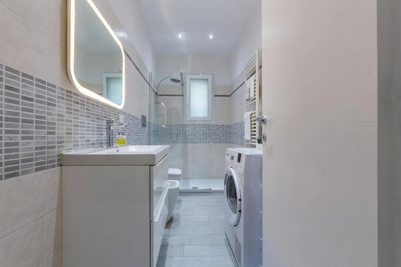 Bolognina Bright Apartment Near The Station Bologna
